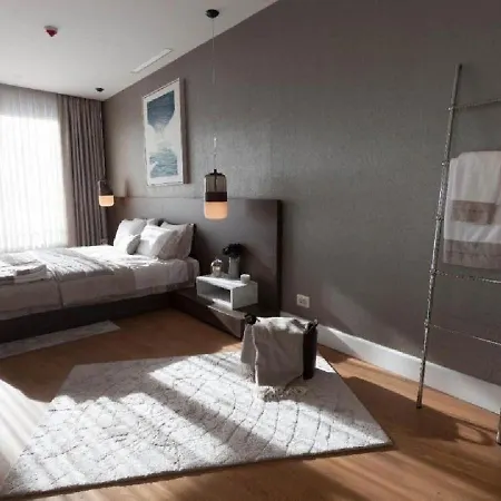 Flyme Hotel